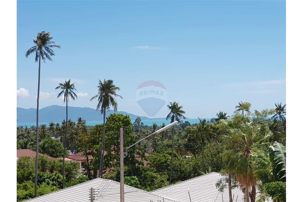 Land for sale in maenam